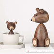 Carvallo – Minimalistisk björnofigur med naturligt design för modern inredning Carvallo