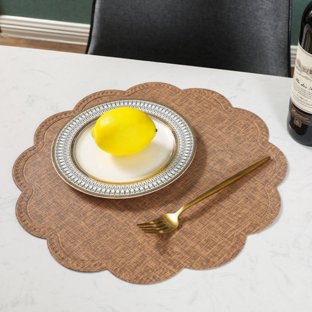 Tefat med vågig kant vattentålig Carvallo