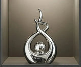 Modern keramikskulptur för stilfull heminredning och estetisk appell Carvallo