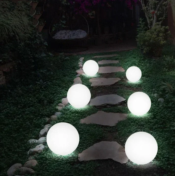 Rund trädgårdslampa Carvallo