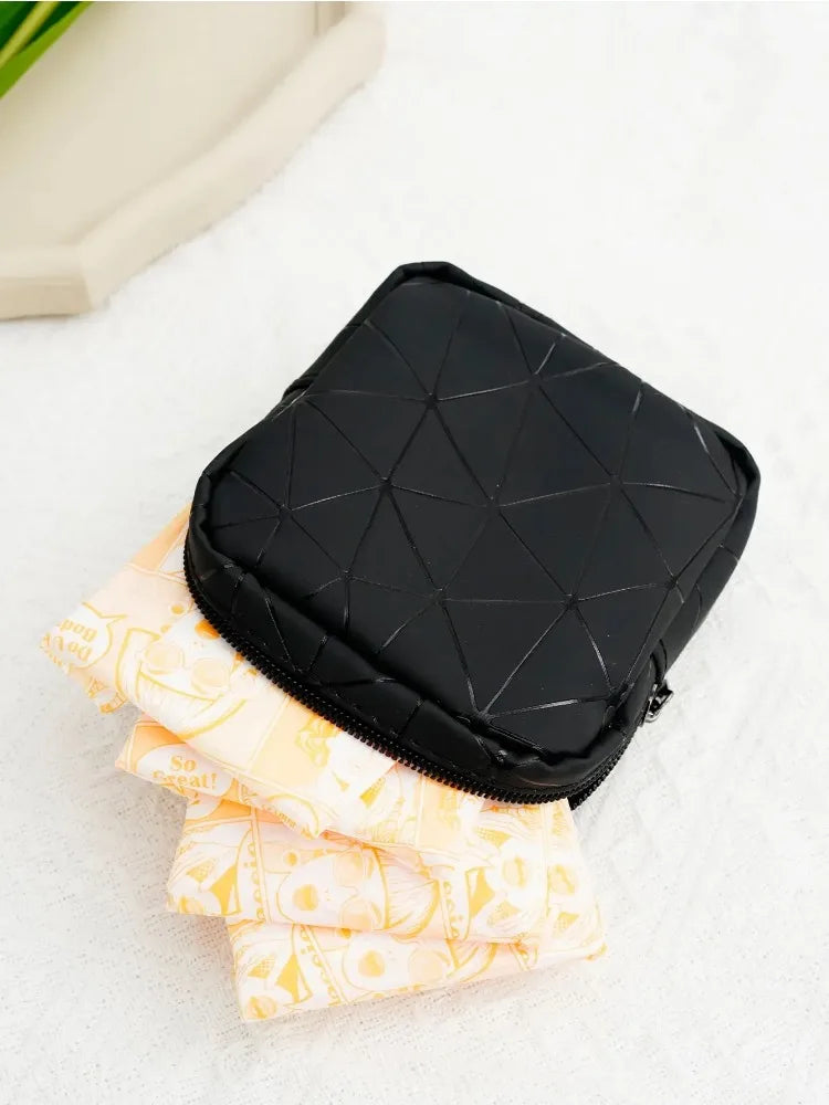 Carvallo Förvaringsväska Luniva Pocket | PU-läder | För smycken, hygienartiklar & vardag | Kompakt & Stilig | 13×4×13 cm Carvallo