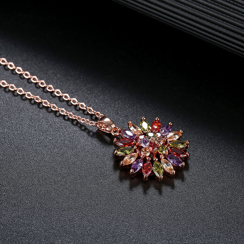 Skimrande Zircon Floral Halsband