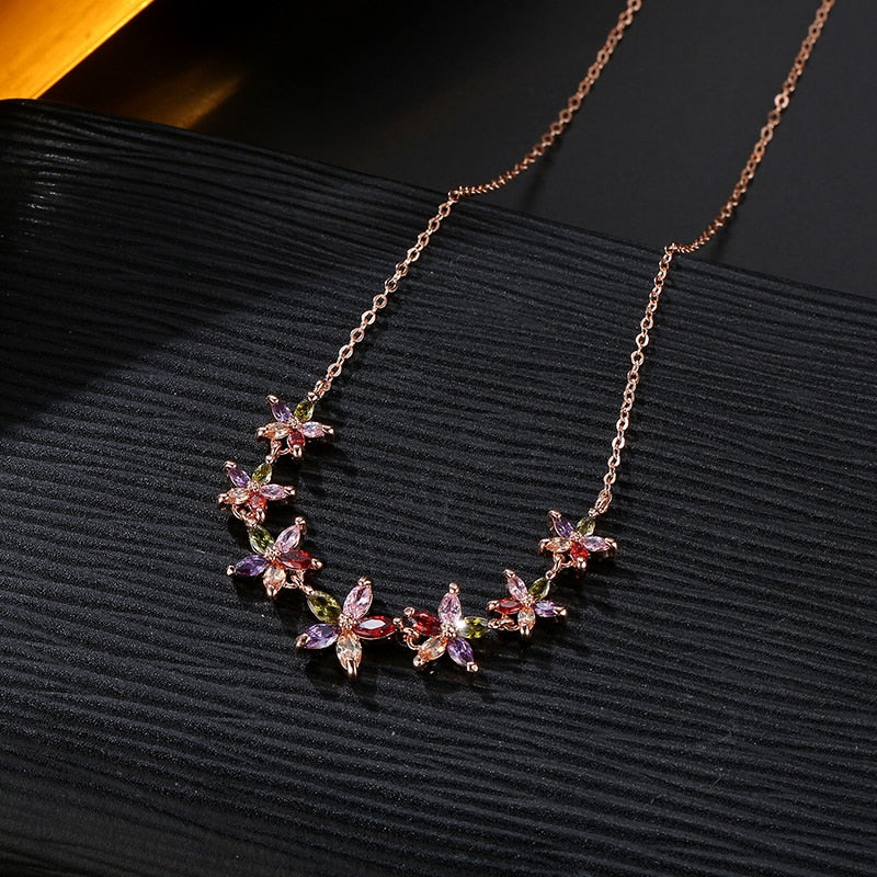 Skimrande Zircon Floral Halsband