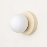 Royaleva Nordic LED Glasvägglampa – Minimalistisk Orb Sconce för Moderna Interiörer Carvallo