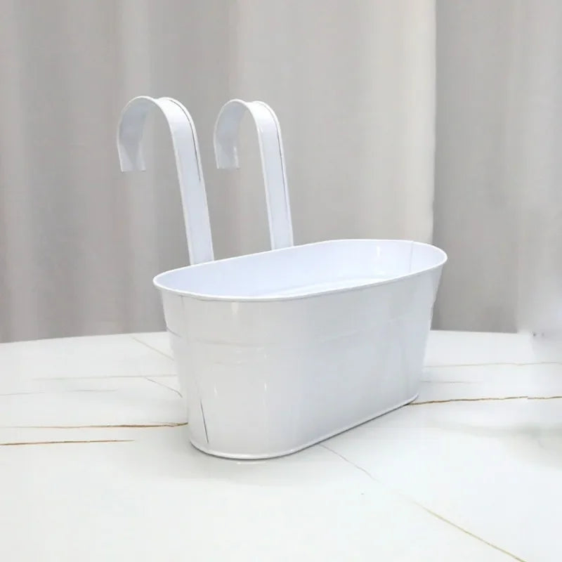 Carvallo Balkongkärl | Hängande växtkärl i metall med krok | Rostfri & Med vattenavlopp | Svart eller Vit Carvallo