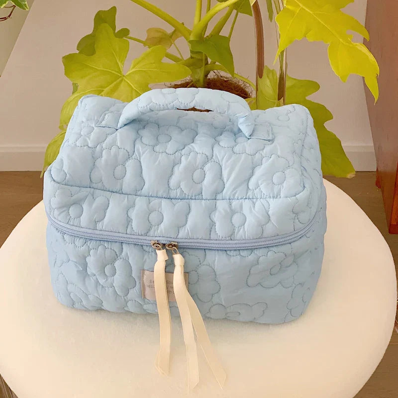 Carvallo Vadderad KosmetiskPåse i Bomull | MakeupPåse med Dragkedja för Damer | Resekulturpåse med Blommönster & Inre Fack Carvallo