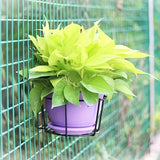 Praktisk krukställ med stabil metallram för balkong och terrass Carvallo