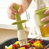 Carvallo Ölspender med silikonpensel | Värmebeständig & dammskyddad | 2-i-1 flaska för olja, såser & marinader | 300 ml Carvallo