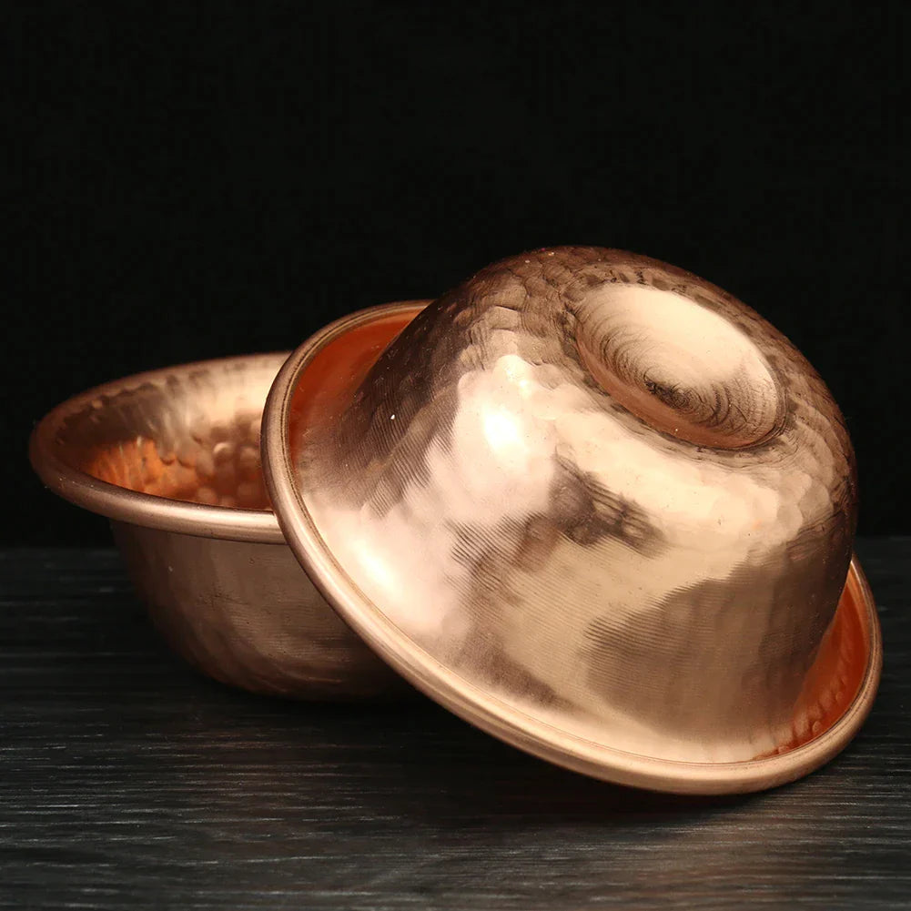 RimCurve – Rund skål med reflekterande design och mjukt böjda kanter Carvallo