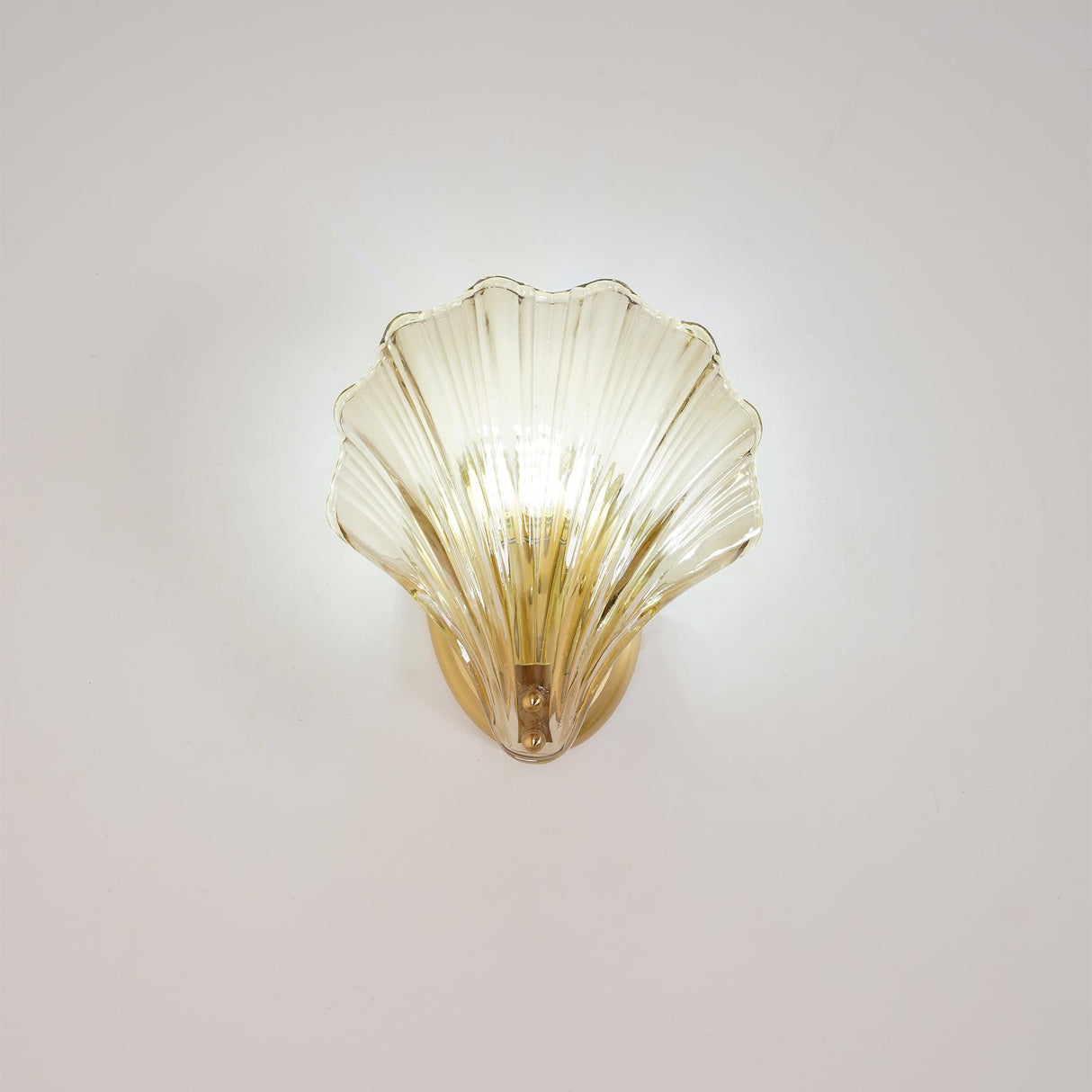 Elegant Shell Vägglampa – Kustinspirerad Sconce för Strandiga Vibes Carvallo