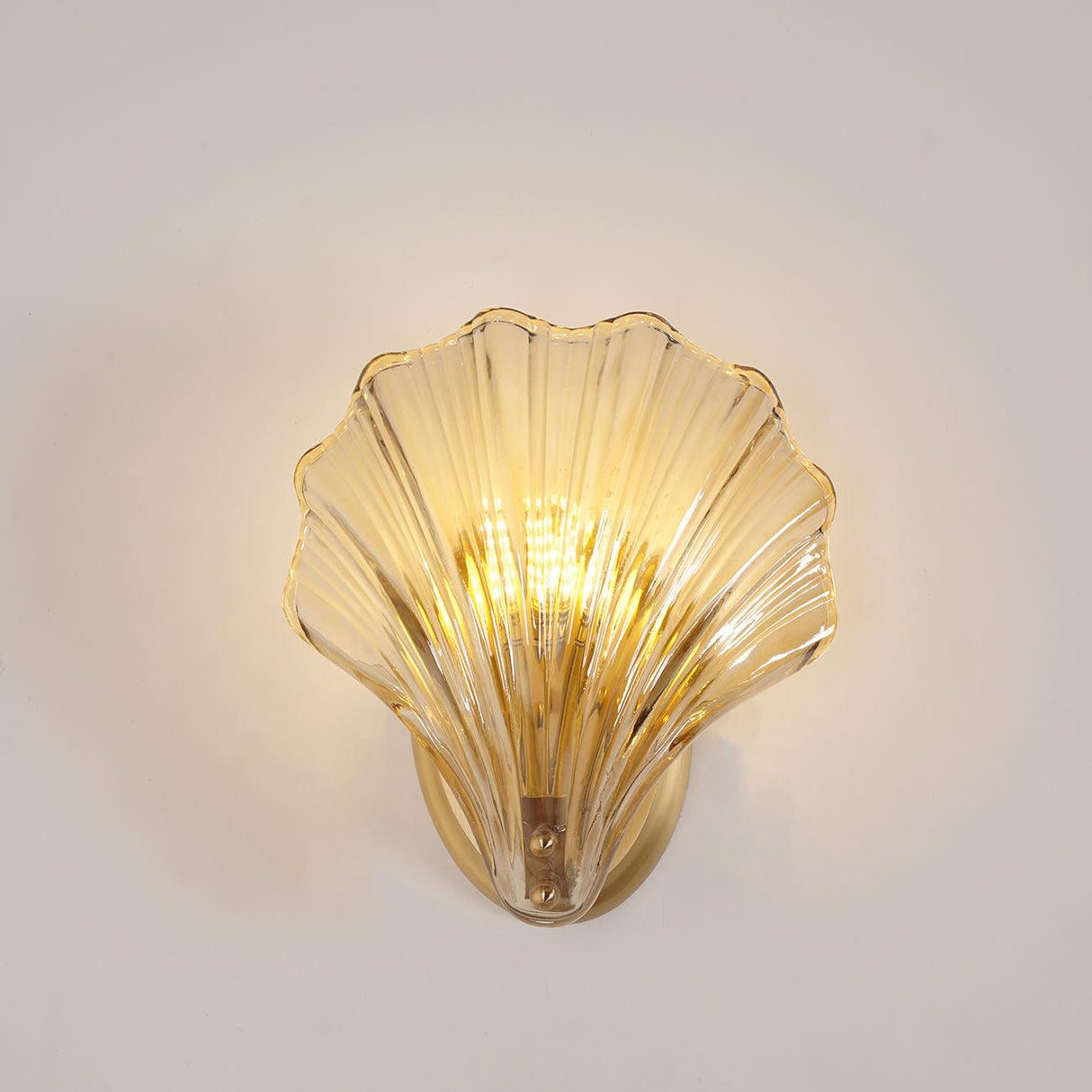 Elegant Shell Vägglampa – Kustinspirerad Sconce för Strandiga Vibes Carvallo