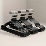 AeroRack Hanger - Retro Antiskid Klädhängare Carvallo
