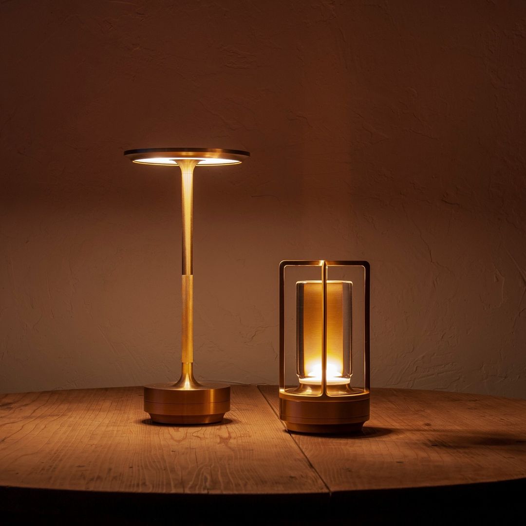 Carvallo – Bordslampa med minimalistisk design och touchkontroll Carvallo