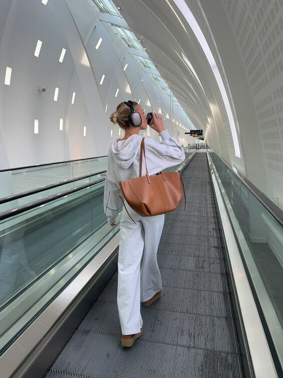 Läder Tote Bag i klassisk minimalistisk stil Carvallo