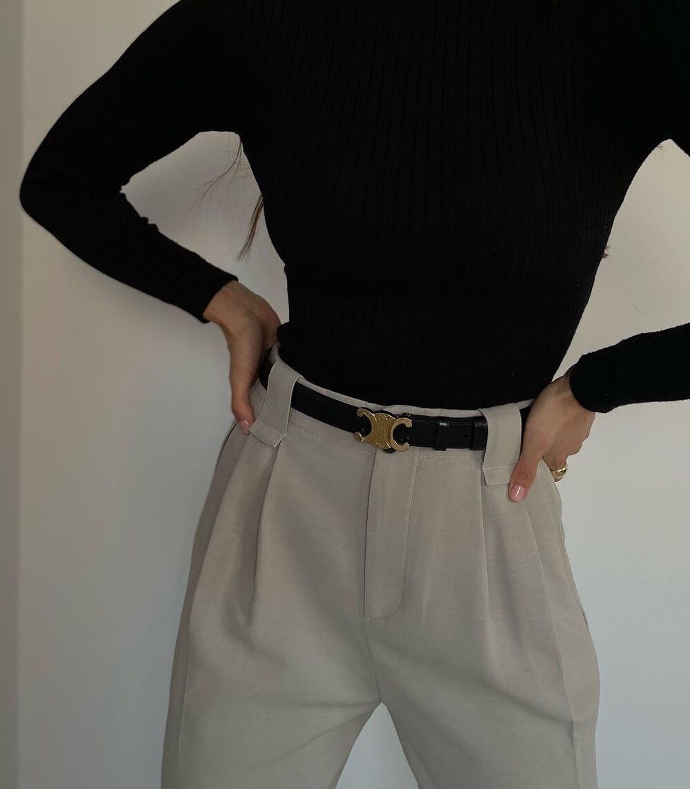 Läder Midjebälte med Detalj i Guldspänne Carvallo