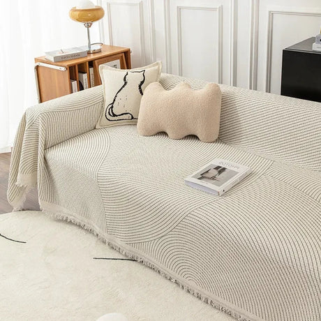 Traditionell Sofföverdrag med Dekorativa Tofsar Carvallo