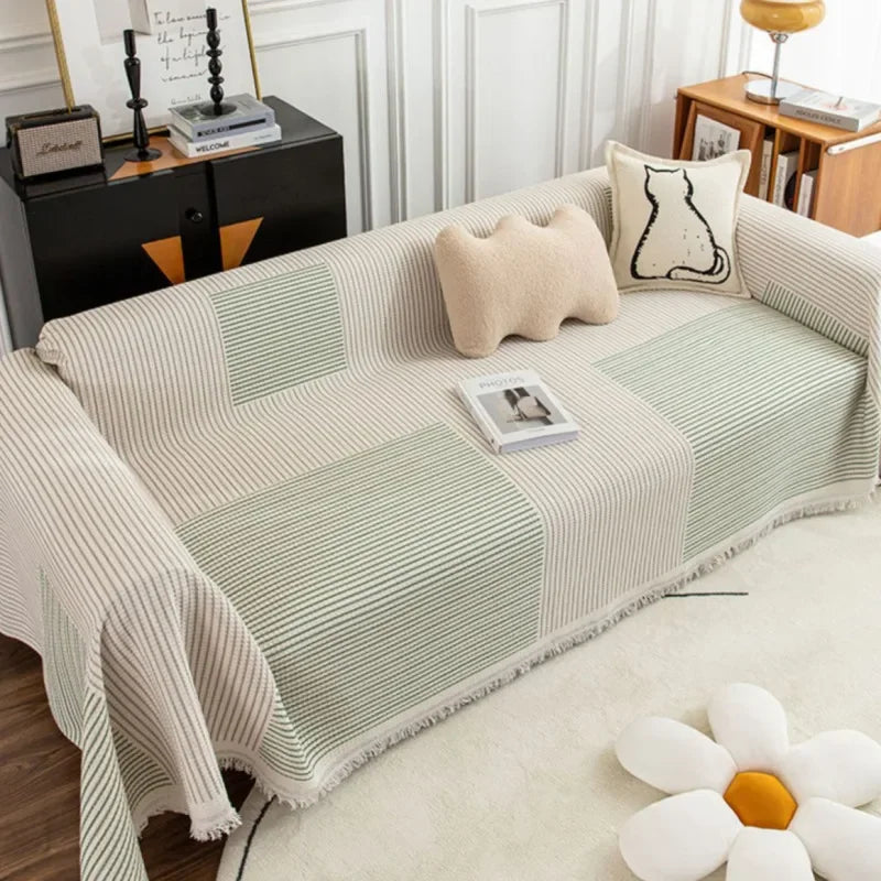 Traditionell Sofföverdrag med Dekorativa Tofsar Carvallo