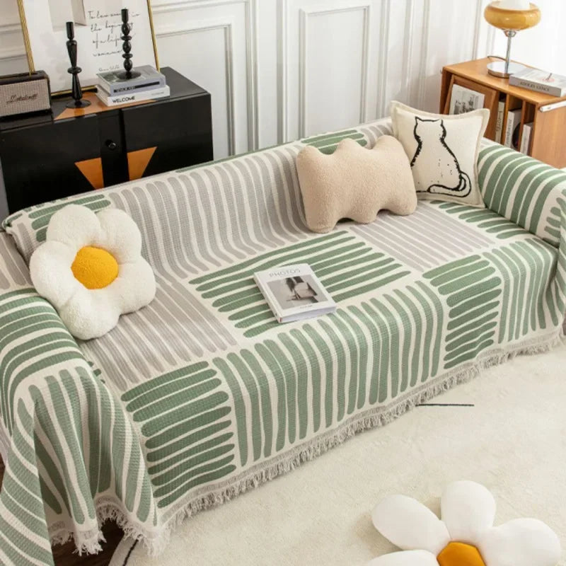 Traditionell Sofföverdrag med Dekorativa Tofsar Carvallo