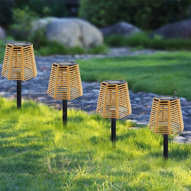 Carvallo LightLantern Solarlampa Rattanutseende | Väderbeständig IP65 | Varm LED-belysning | 36x11x10 cm Carvallo