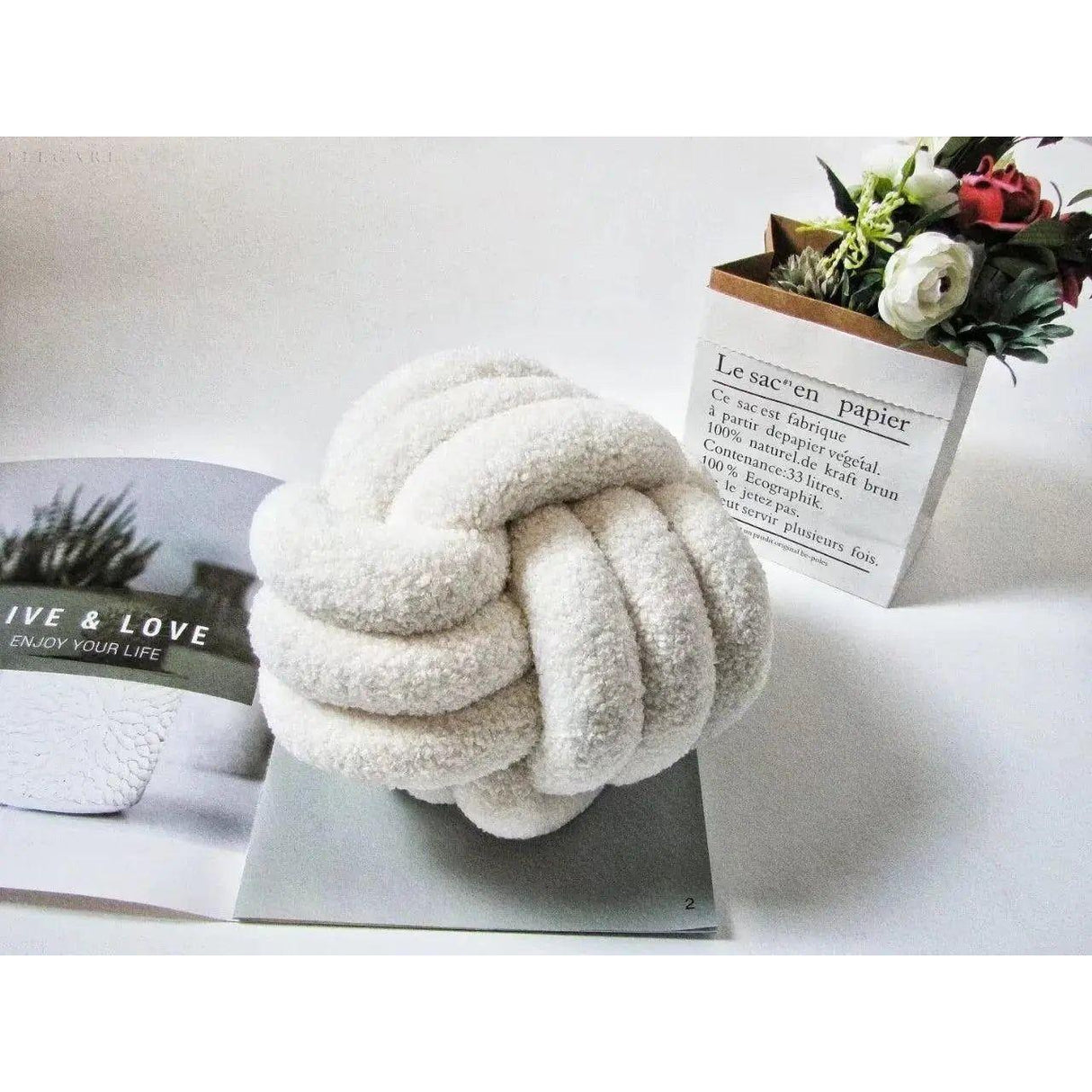 Somway knutna bollkuddar - runda knutna bollkuddar, lammsammetsoffakudde Carvallo