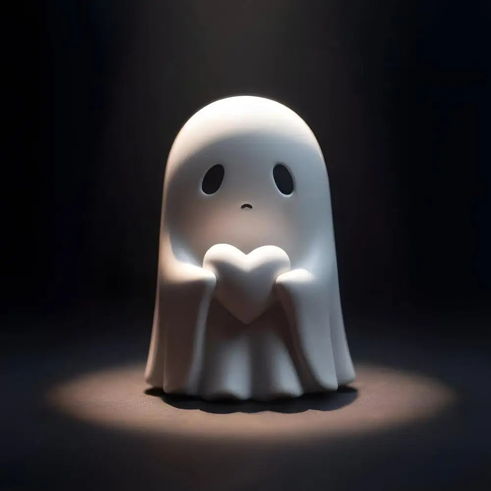 Spooky Cute Ghost Figuriner Carvallo
