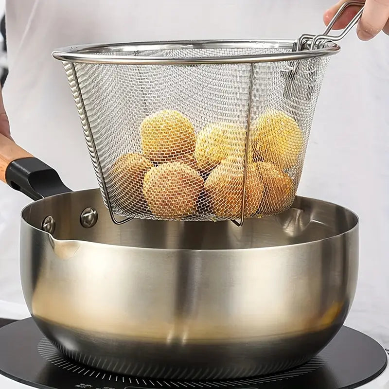 Strain Well All-Purpose Mesh Colander Carvallo