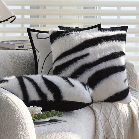 Strié Luxe Faux Fur Kuddöverdrag Carvallo