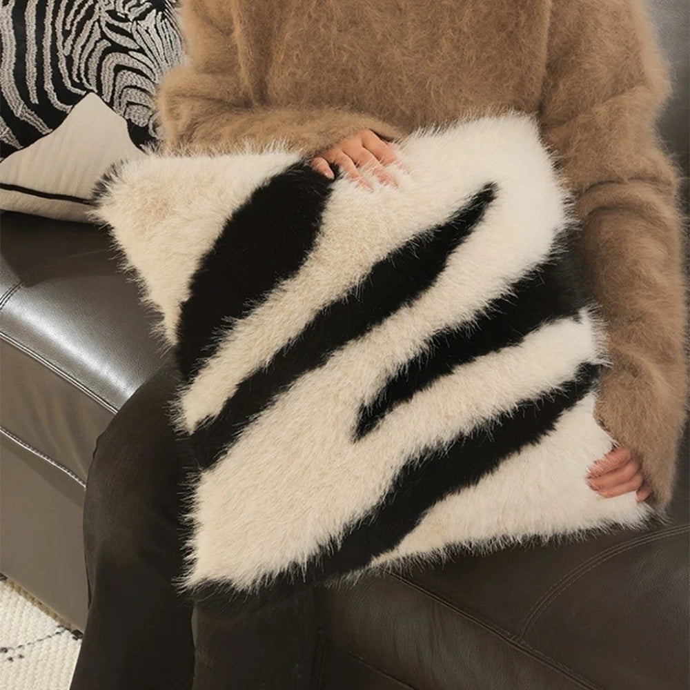 Strié Luxe Faux Fur Kuddöverdrag Carvallo