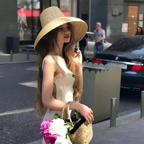 SunGlow Hat - Bredbrättad lampskärm damhalmhat för sommaren Carvallo