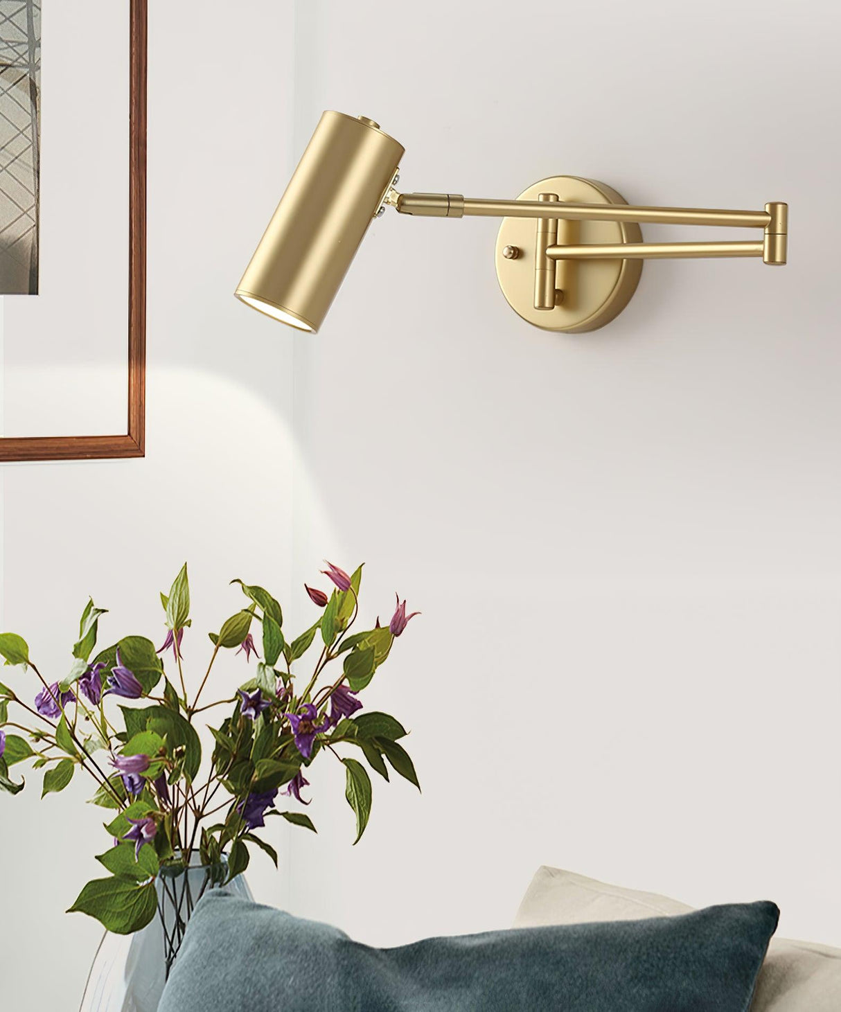 Retro Swing Arm Wall Lamp – Stilig Accentbelysning för Lästhörnor Carvallo