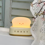 GlowToast Lampa – Bärbar Bröd-Toast Cartoon LED Nattlampa Carvallo