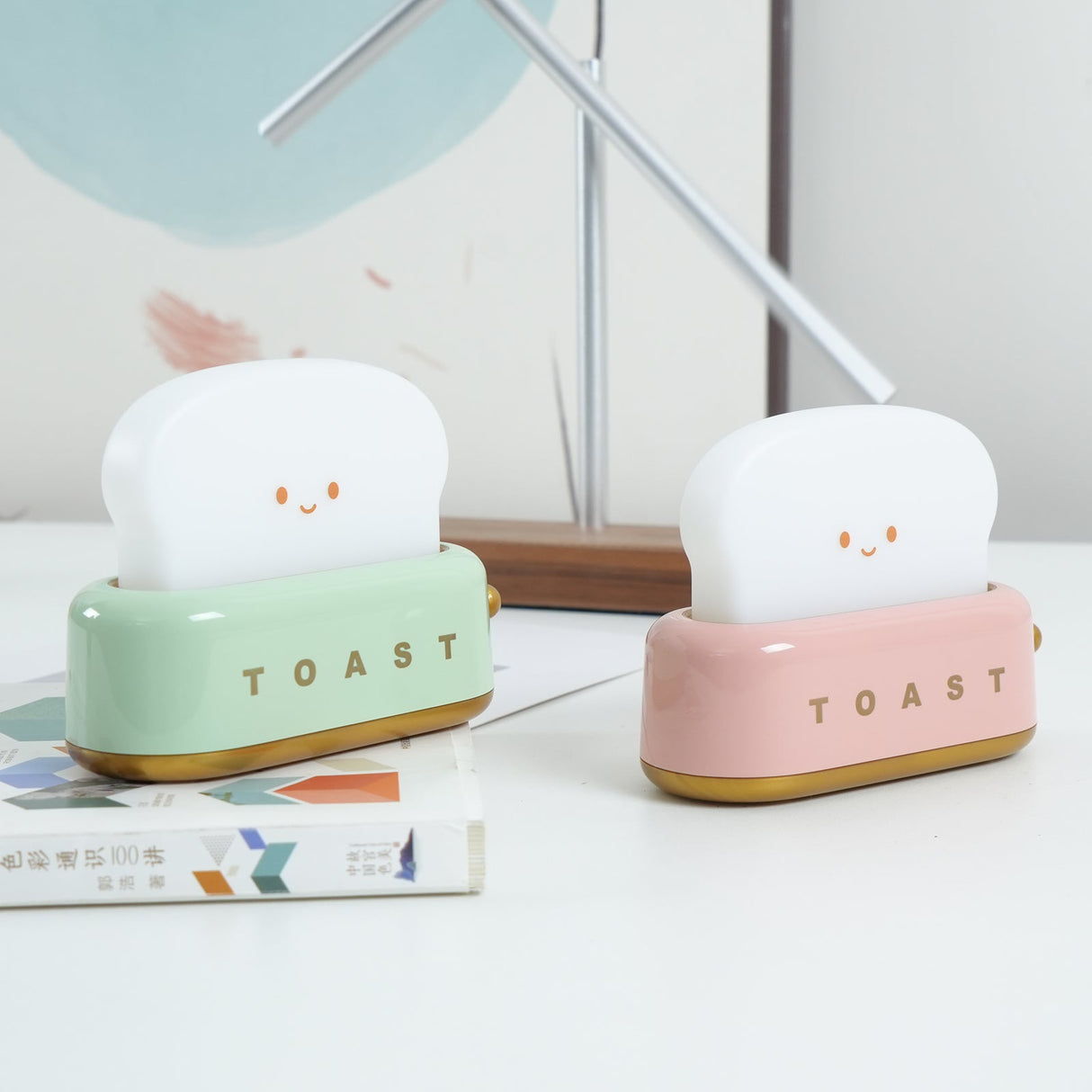 GlowToast Lampa – Bärbar Bröd-Toast Cartoon LED Nattlampa Carvallo
