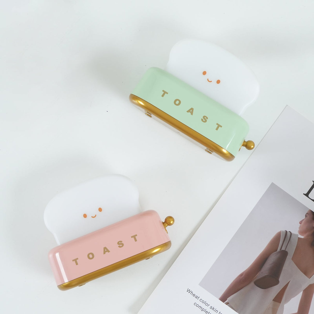 GlowToast Lampa – Bärbar Bröd-Toast Cartoon LED Nattlampa Carvallo