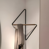 NordicFrame Klädställ – Minimalistisk & Geometrisk Design Hemnix
