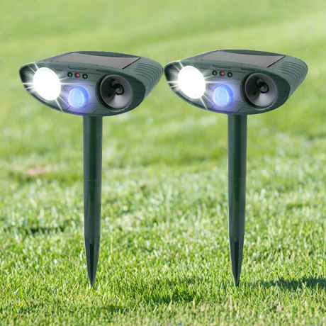 Royaleva Ultrasonic Kaninrepeller – Solenergidriven och Blinkande Ljus – Bli Av Med Kaniner Carvallo