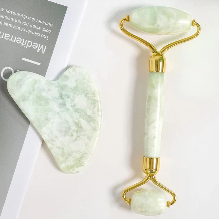 Instant Glow Gua Sha & Jade Roller Set | För strålande hud och naturlig avslappning Carvallo