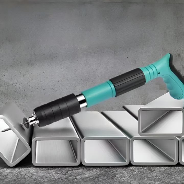 Bärbar mini spikpistol MILA Sverige