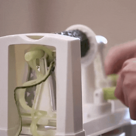 Royallure 7-bladig grönsaksspiralisator – Zucchini-nudeltillverkare och zoodle-tillverkare med sugkopp och förvaringskorg Carvallo