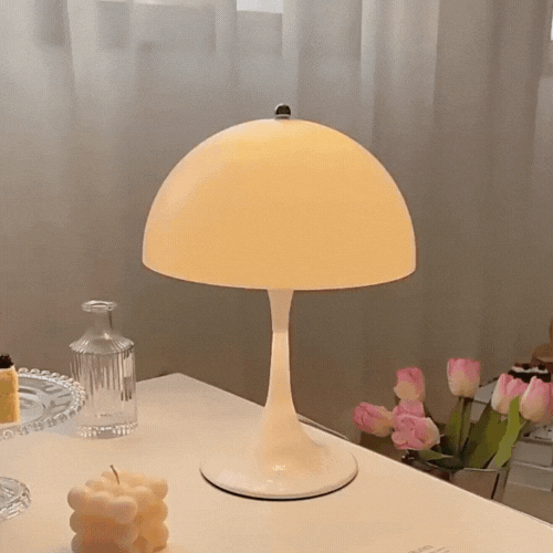 RoyaleGlow Retro Dansk Bordlamp / Golvlampa - Ikonisk Svampdesign för Moderna Utrymmen Carvallo