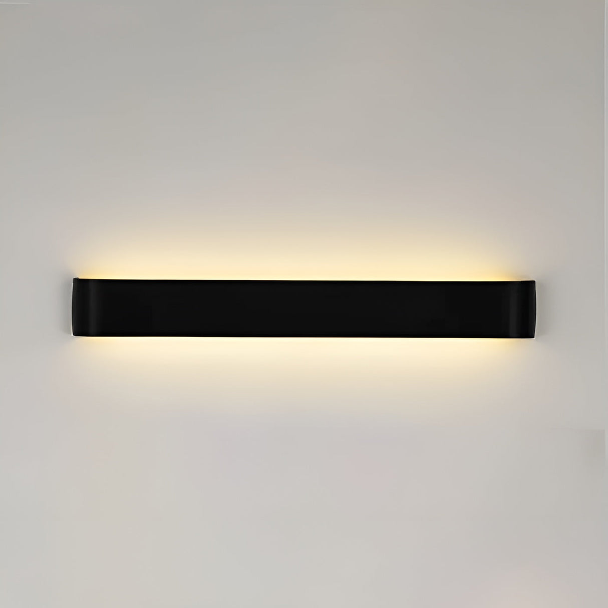 SleekShine Light - Modern LED Vägglampa av Metall Carvallo