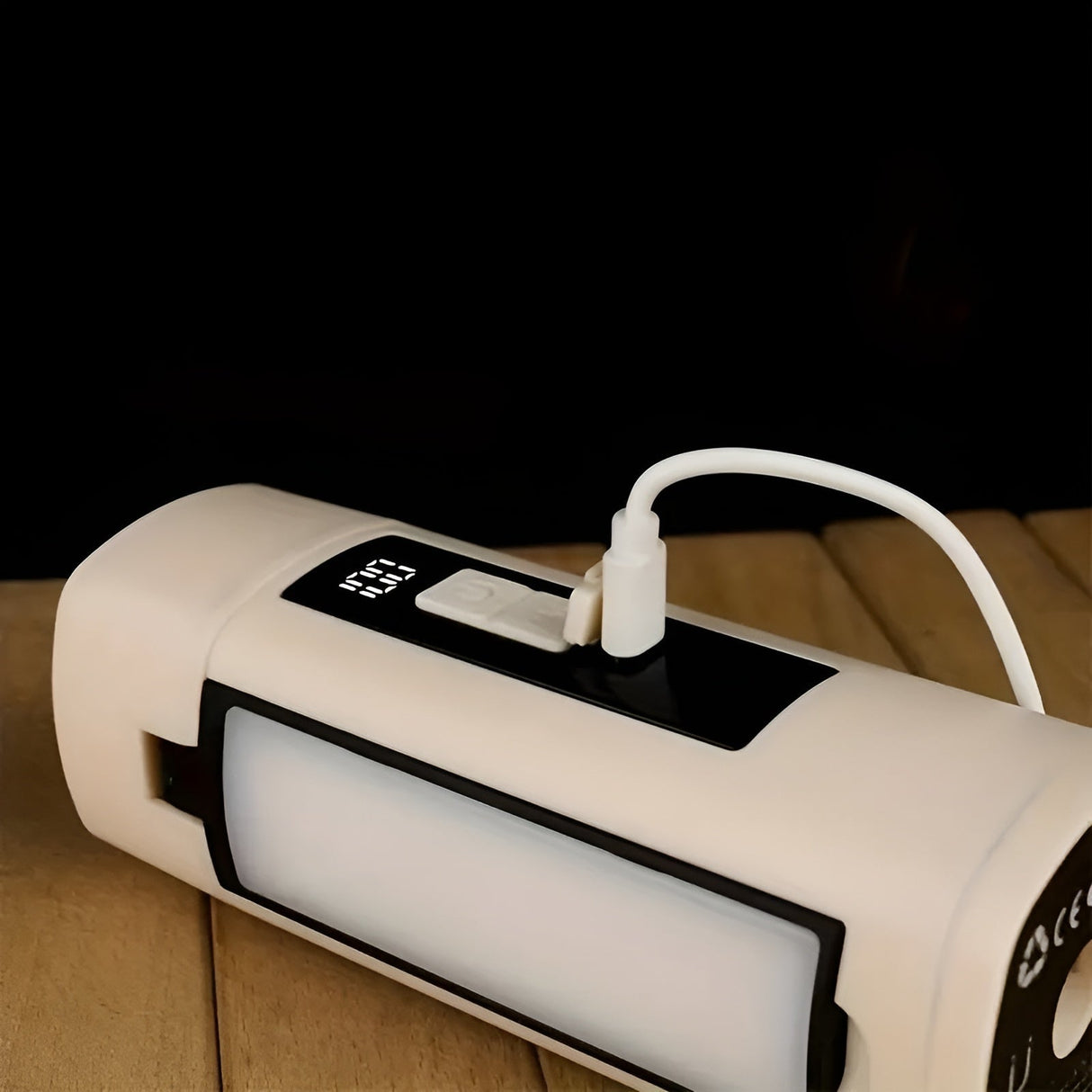 Campinglampa med USB-laddning – Bärbar & 360° roterbar | Ideal för utomhus & nödsituationer Carvallo