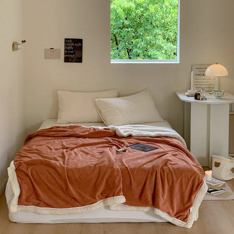 Solène Floral Prägad Sherpa Filt Carvallo