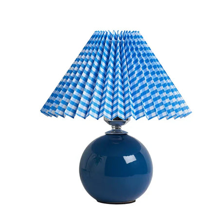 Antik Plisserad Vintage Bordslampa för Elegant Heminredning Belysning Carvallo