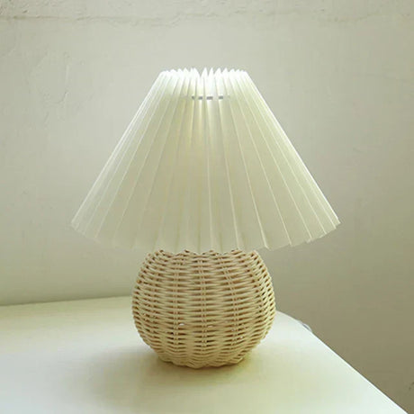 Antik Plisserad Vintage Bordslampa för Elegant Heminredning Belysning Carvallo