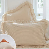 Texturerade Bomullskuddfodral – Våffelväv med Romantiska Volanger Carvallo