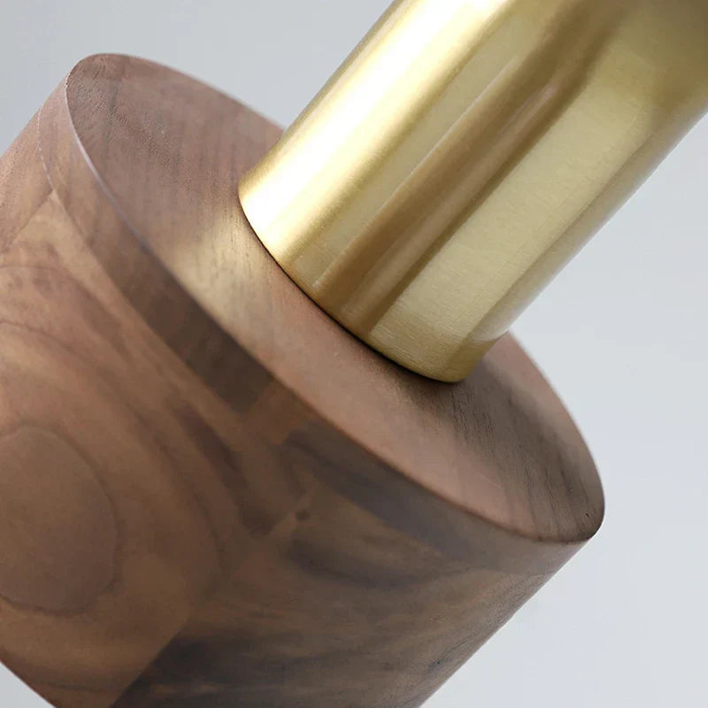 NordicGlow - Elegant pendel i valnötsträ för en mysig atmosfär Carvallo