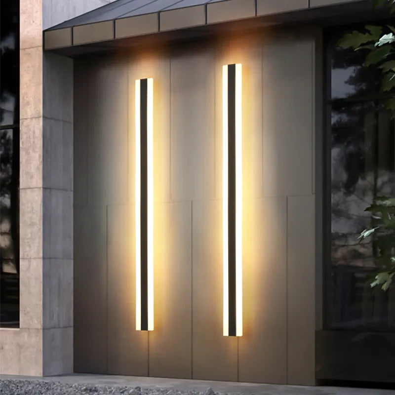 LumiGlow Utomhusvägglampa | Väderbeständig Modern Belysning för Trädgård Carvallo
