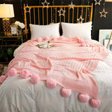 Whimsy Fluffy Pom-Pom Macaron Filt Carvallo