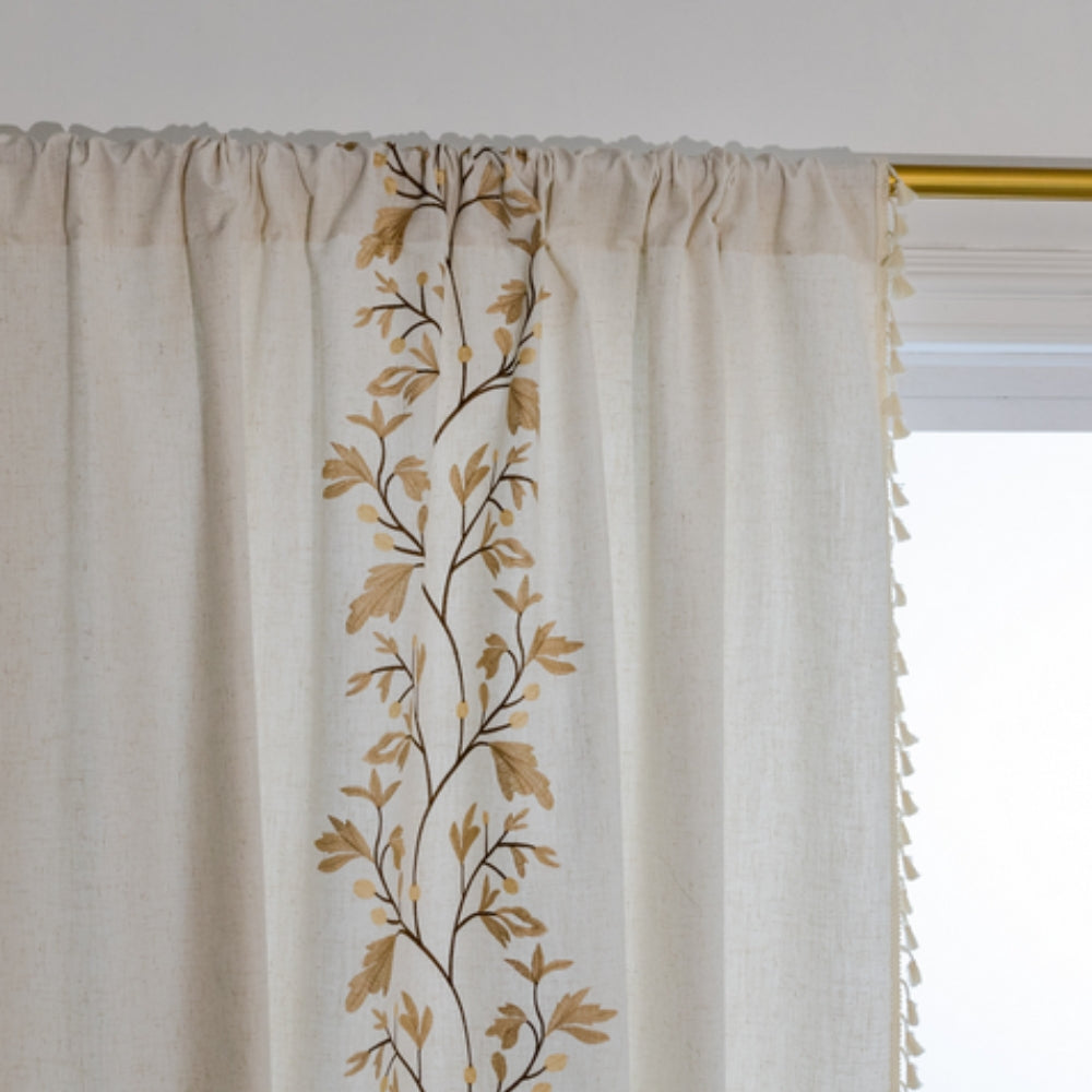 Willow Floral Elegance Fringed Gardin Carvallo