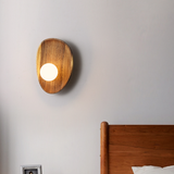 WoodGlo – Minimalistisk V�gglampa i Massivt Trä med LED-belysning Carvallo